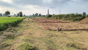 patna naubatpur lijiye plot wo bhi on highway 